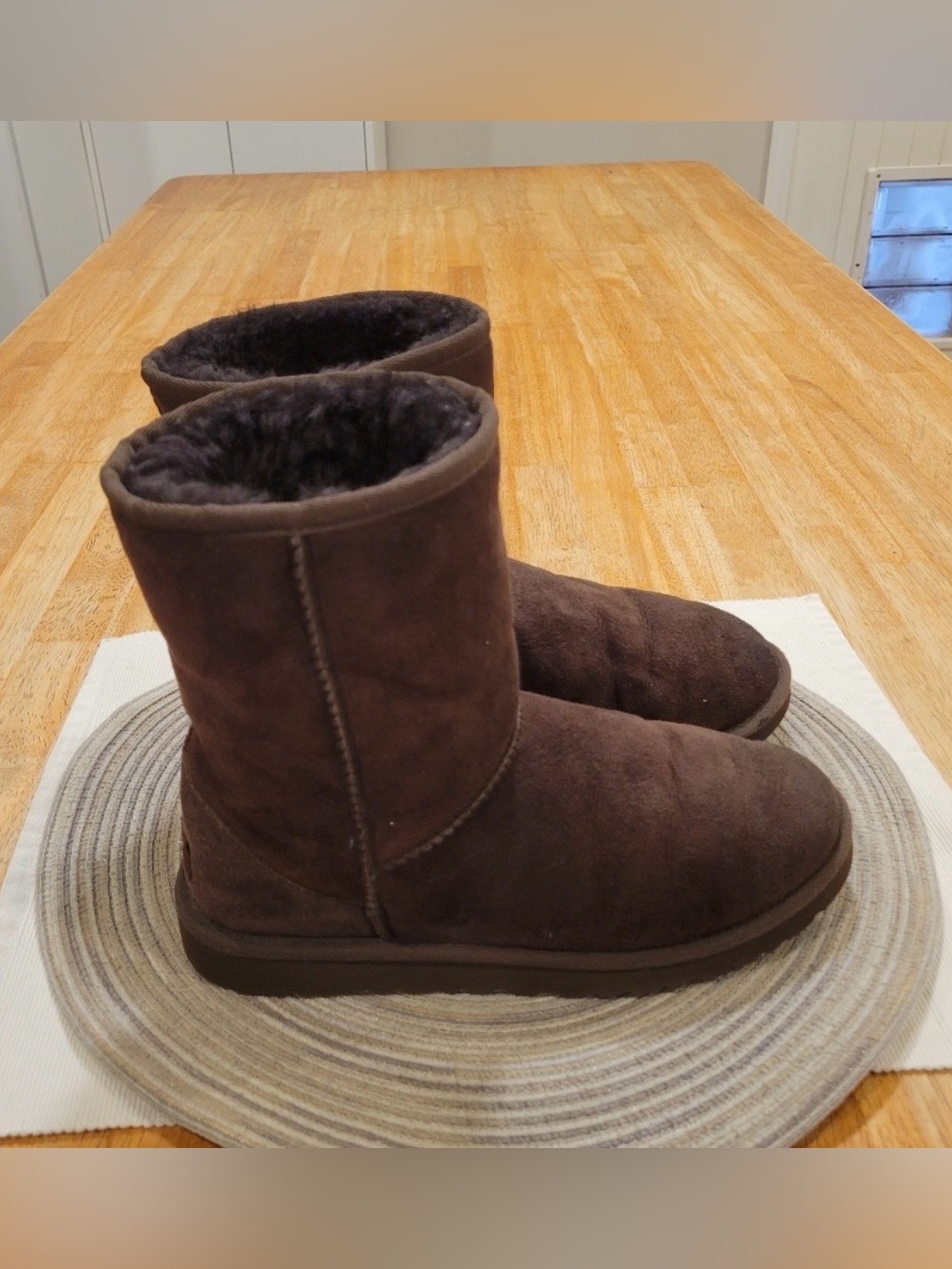💥HOT DEAL💥EUC~ UGG BOOTS